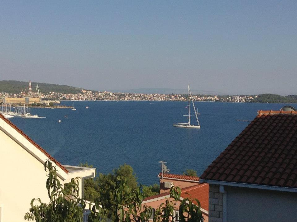 Lana Apartments Trogir Exterior photo